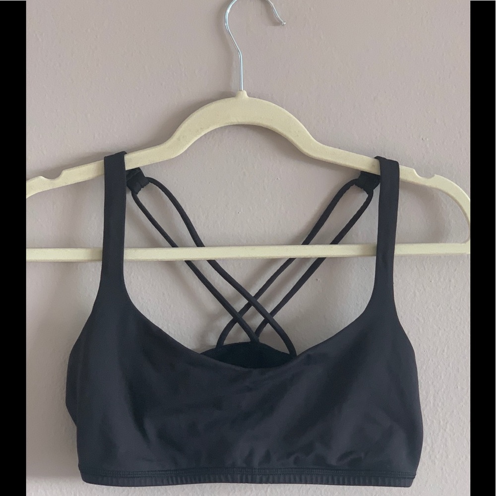 Lululemon Free to Be sports bra size 8